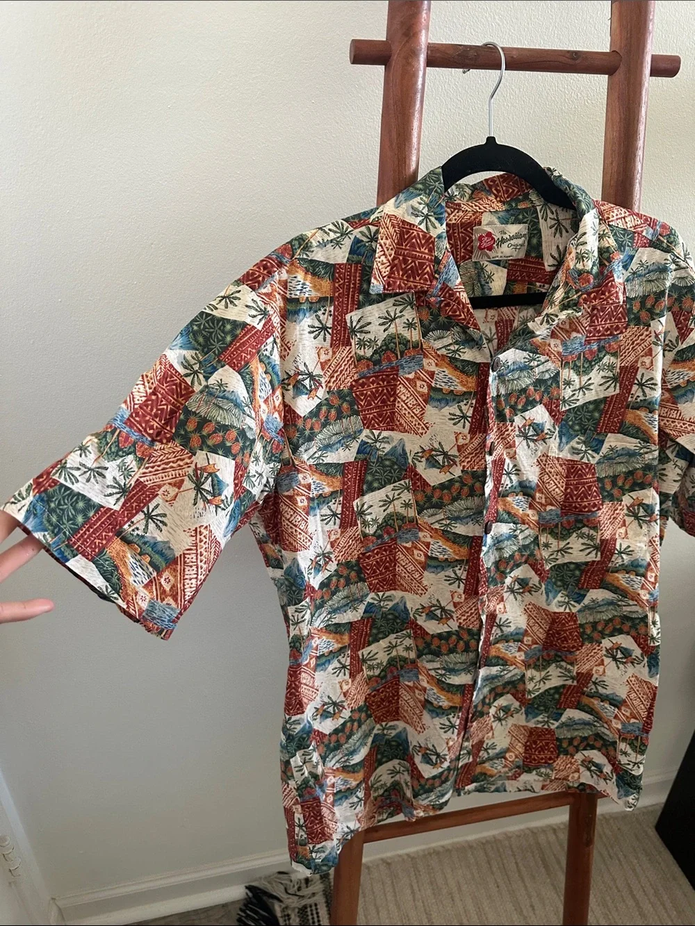 Vintage Hawaiian shirt